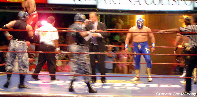 Luchas-Coliseo